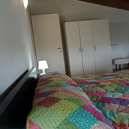 La Quercia アパート オルトーナ