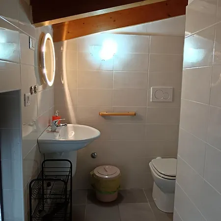 アパート La Quercia オルトーナ